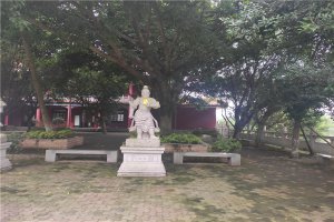 陵园雕像
