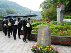 重庆市龙居山陵园四届公益生态区集体安葬仪式举行完毕