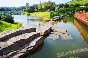 祈福桥、毓秀湖